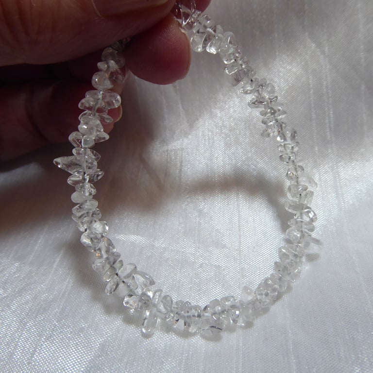 Add some sparkle with this beautiful handmade Gemstone Frost Bracelet