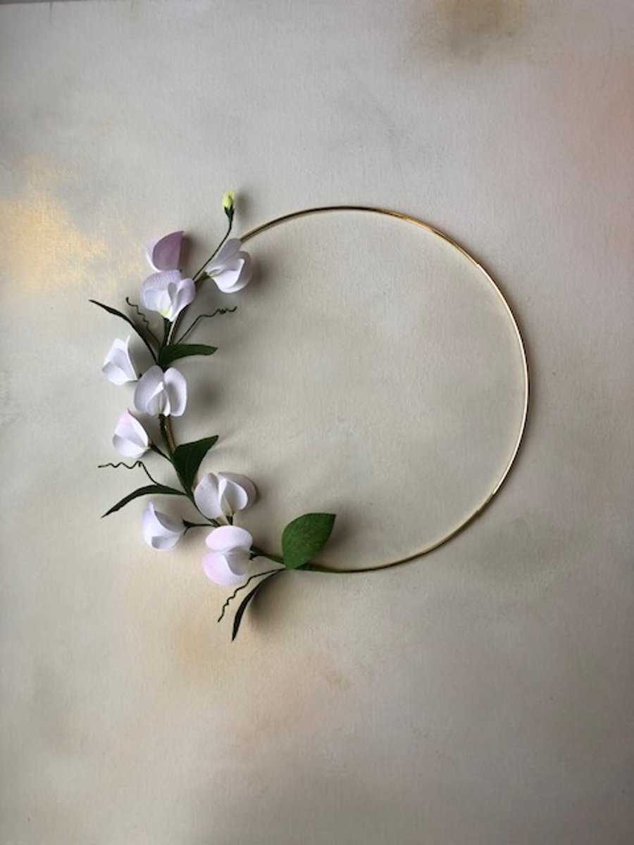 Paper flowers - sweet pea wall hoop
