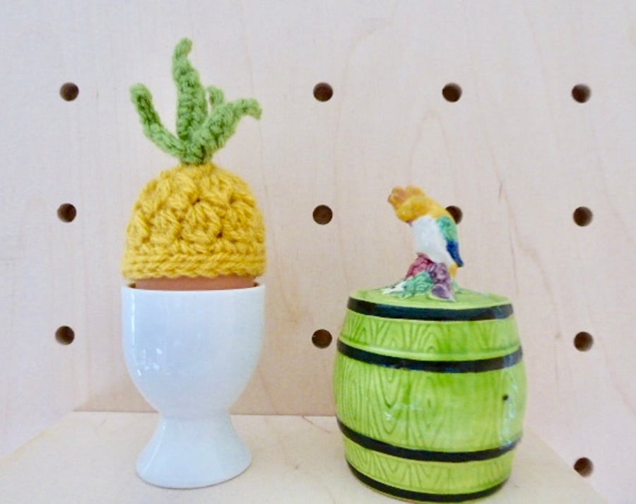 Egg cosy, pineapple egg cosy, crochet egg cosy