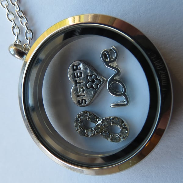 Floating Memory Locket Sister.
