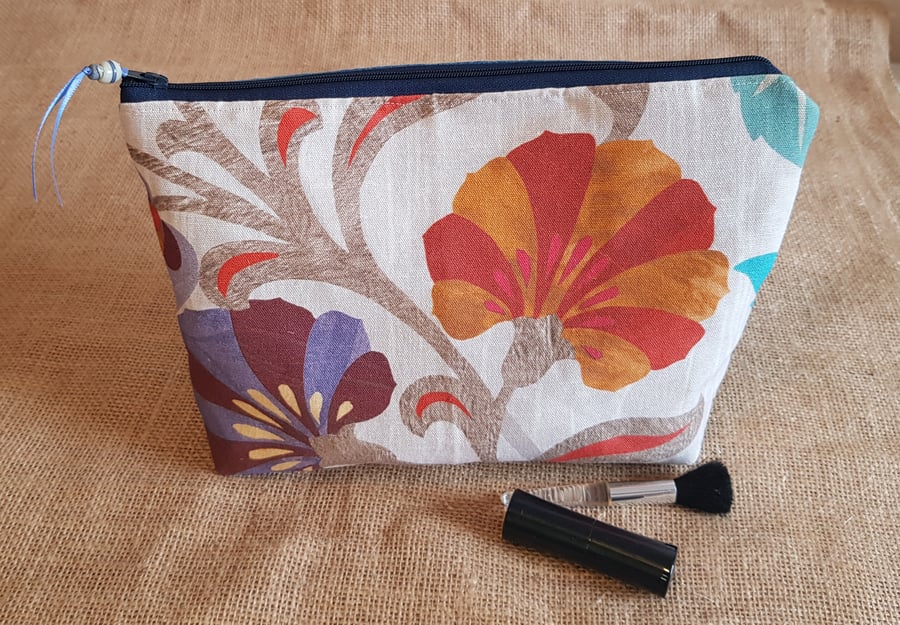 Zipped pouch, large: large contemporary floral design, orange