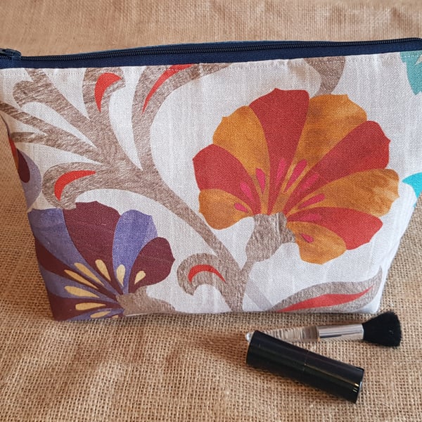 Zipped pouch, large: large contemporary floral design, orange