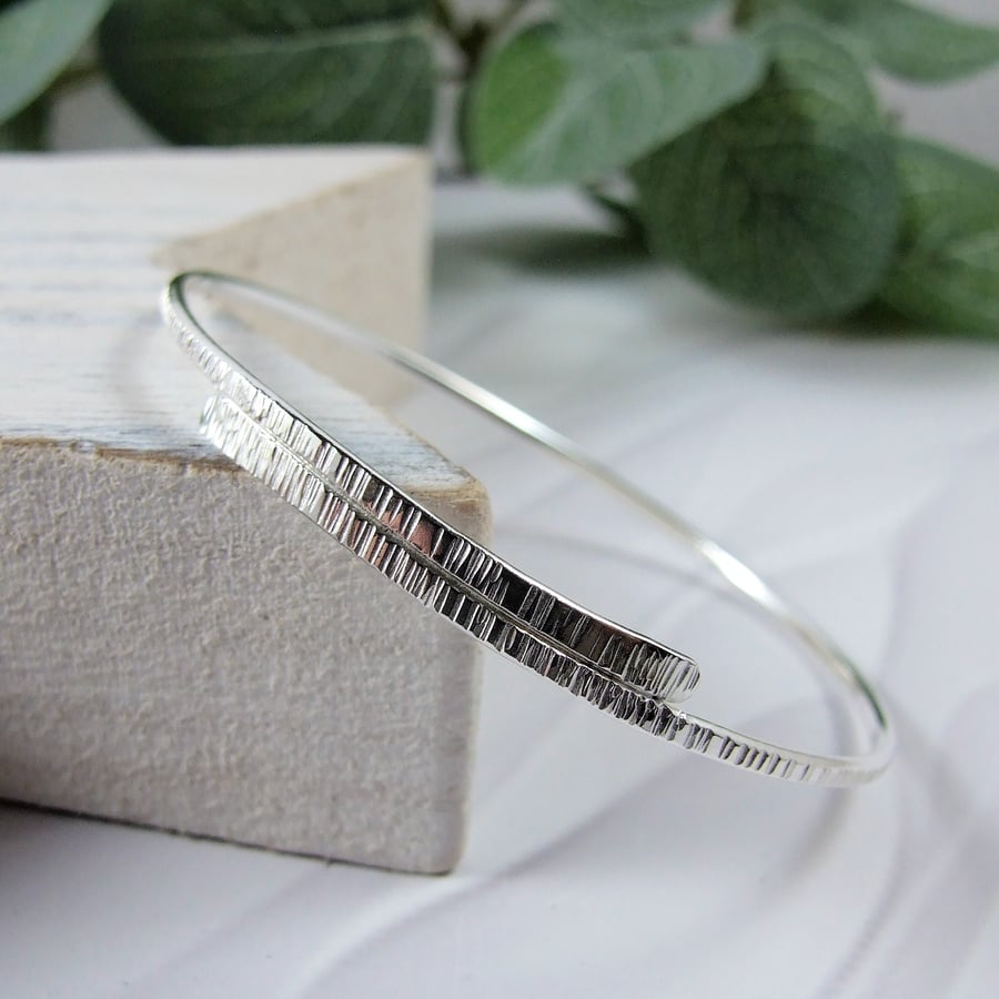 Sterling Silver Bangle in Overlap Design. Size Small 19cms