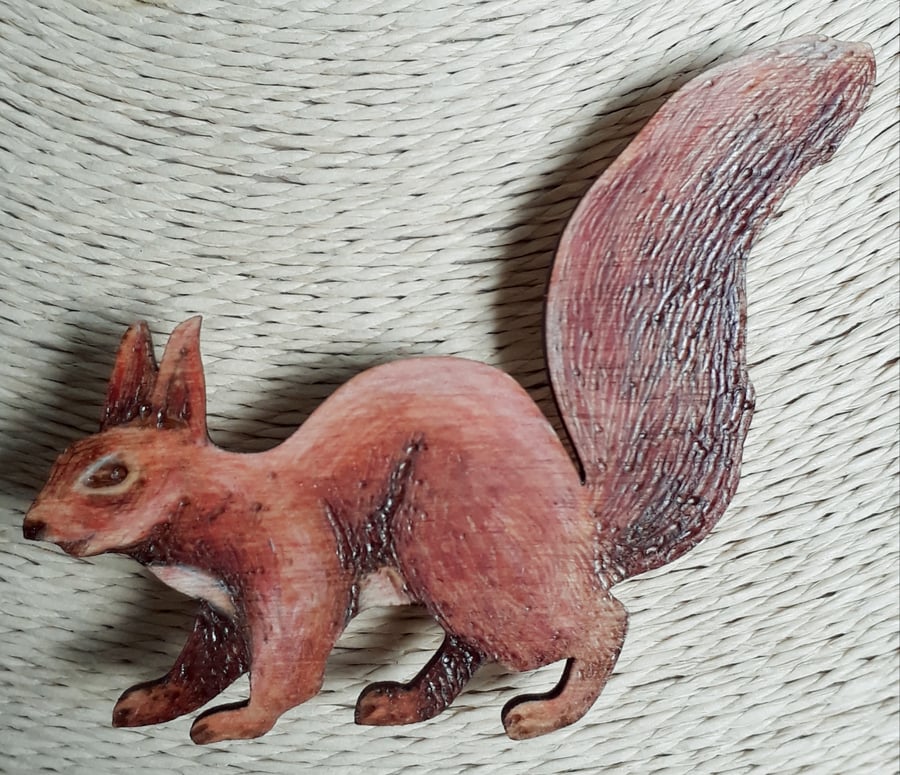 Pyrography red squirrel brooch