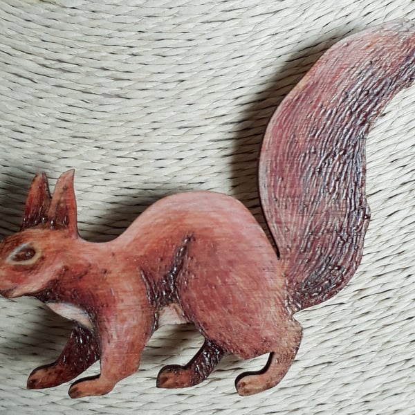 Pyrography red squirrel brooch