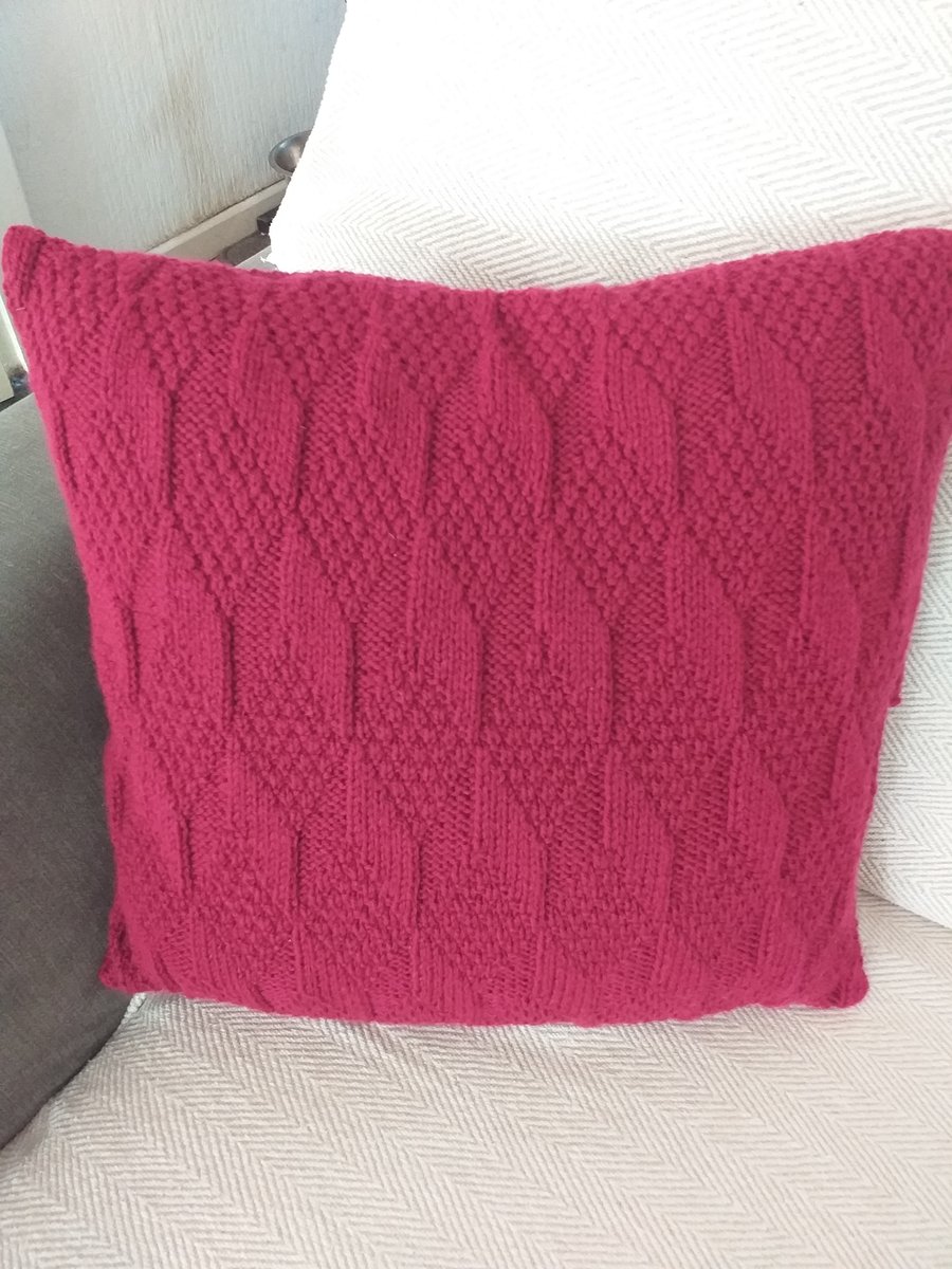 HAND KNITTED CUSHION COVER