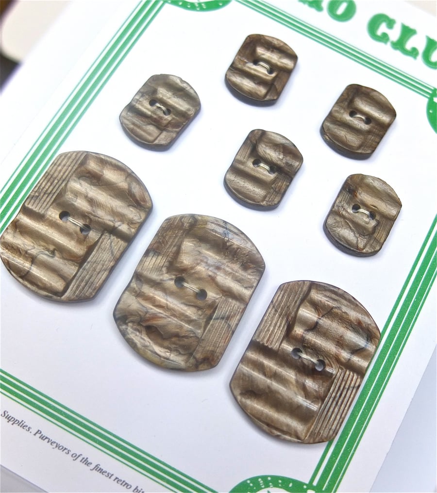 8 Vintage Brown Marbled Art Deco Buttons