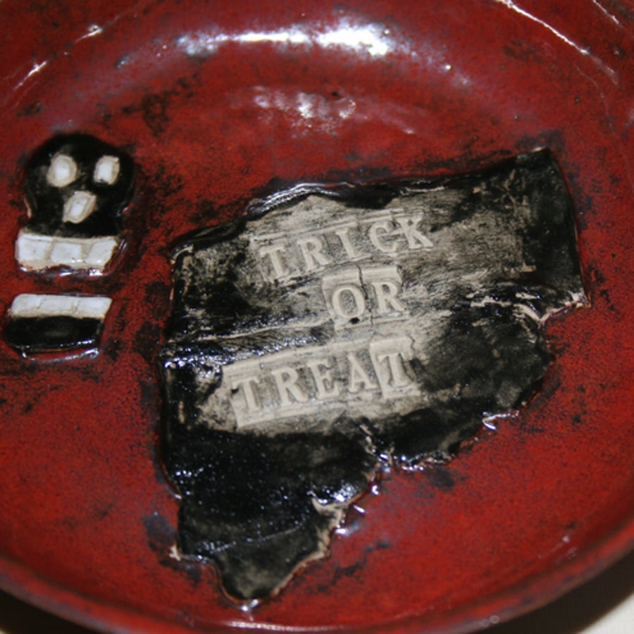 CUSTOMER ORDER DO NOT BUY  Red ceramic dish with skull
