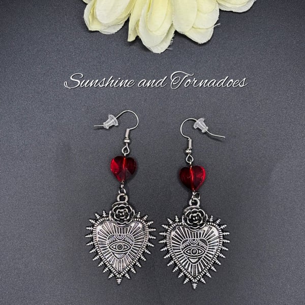 Gothic All Seeing Eye Earrings - Red Heart Earrings - Handmade - Drop Earrings