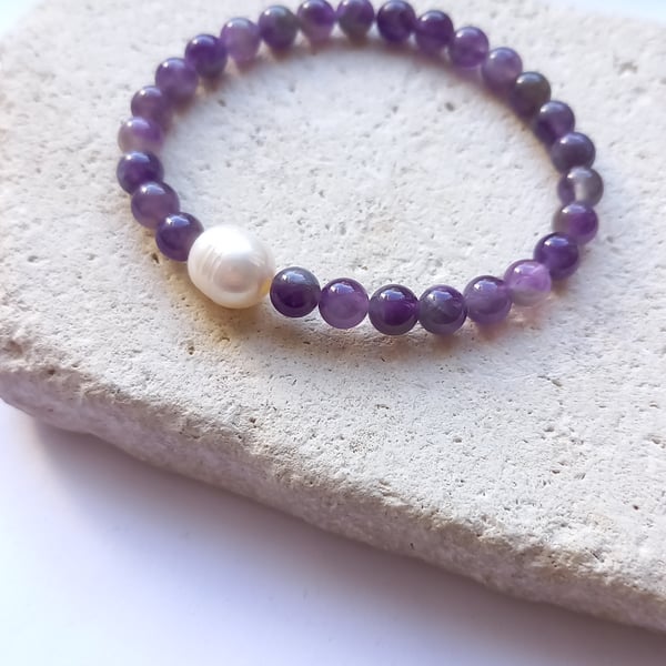 Amethyst, Beaded, Elastic, Bracelet, with a White, Freshwater Pearl, Accent