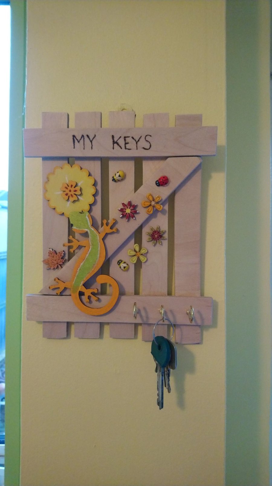Rustic Hand Made Hanging, My Keys Lizard Design Gate Key Holder 
