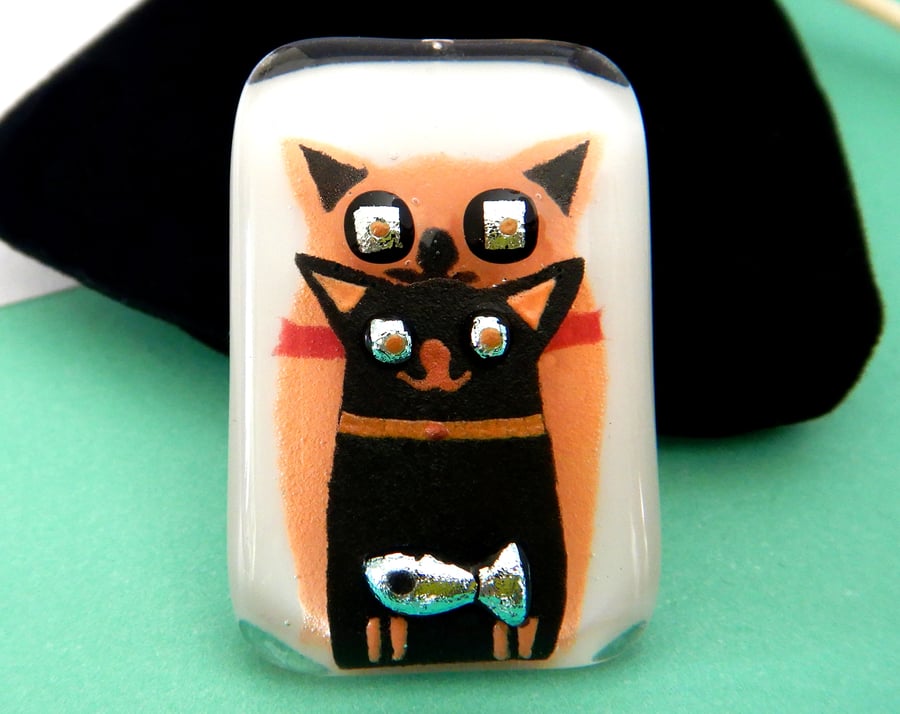 Handmade Fused Glass 'Cats with Fish' Brooch