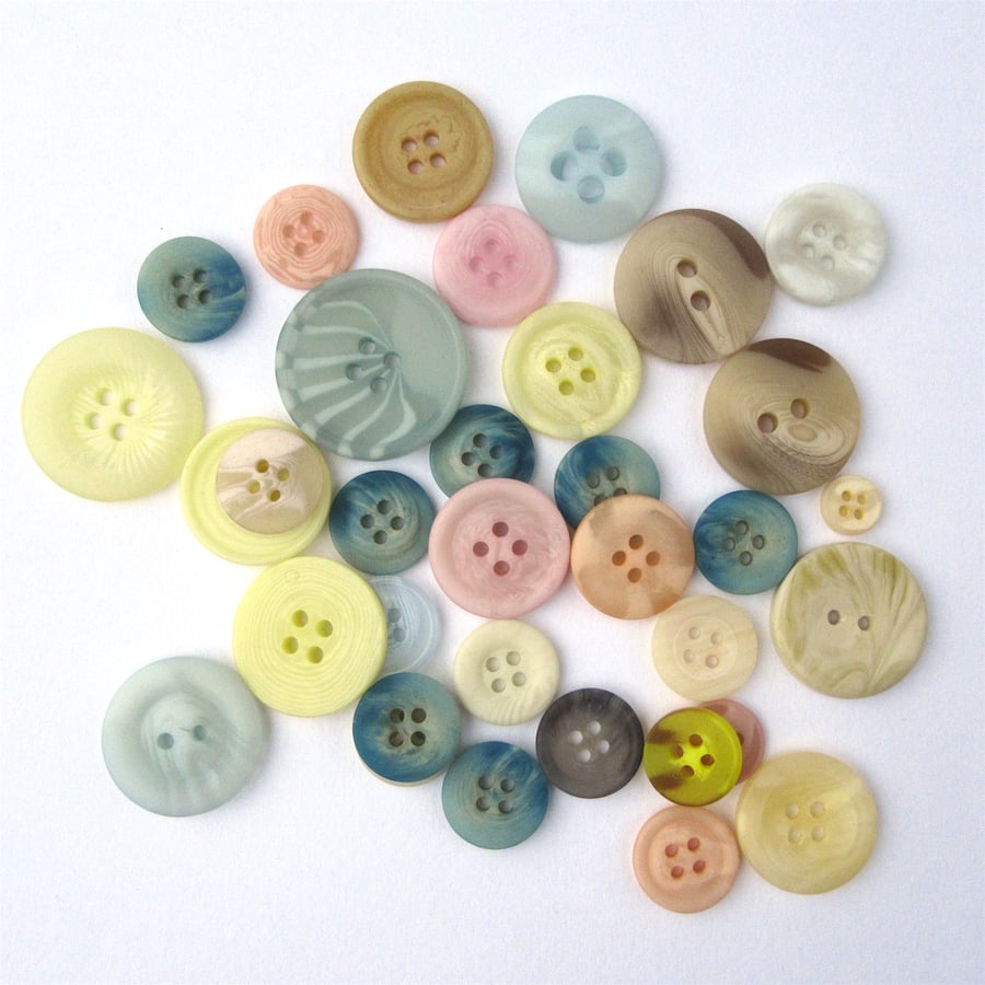 Mixed Pastel Buttons x34