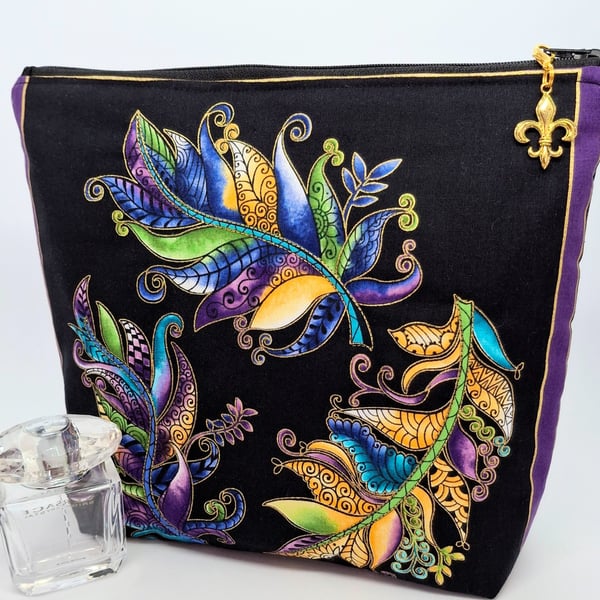 Feathers toiletry bag 395P