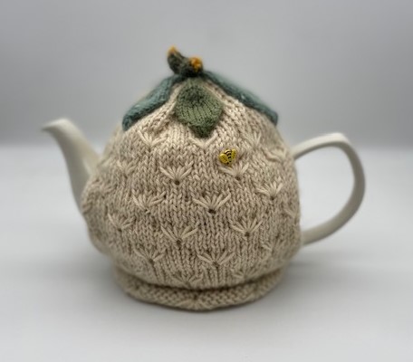 Tea Cosy Hand Knit  in Natural Bakewell Aran. Dandelion Stitch