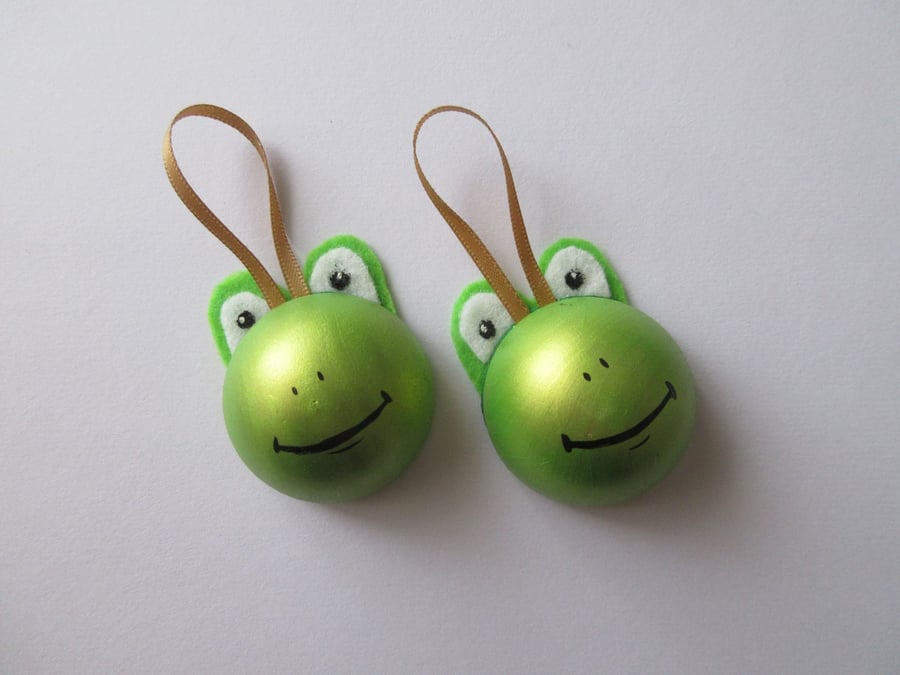 Frog Christmas Bauble Hanging Decoration x 2 slight seconds