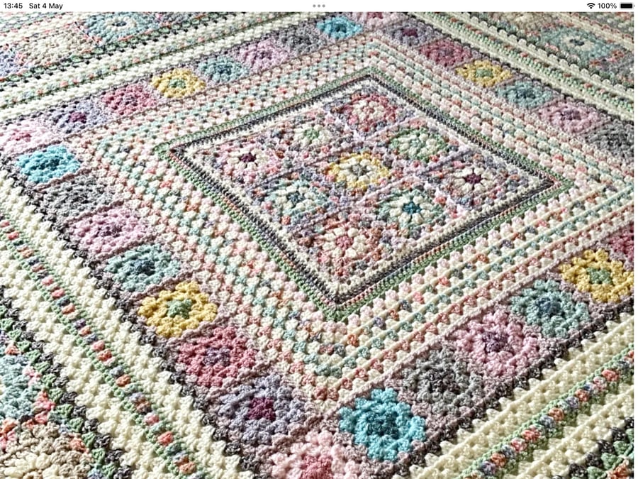 Crochet granny square blanket 