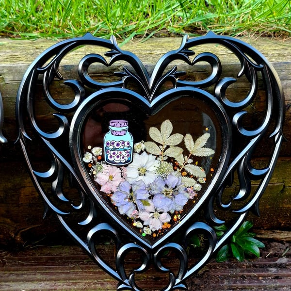 Gothic Heart Wall Art Frame Emo Alternative Home Decor Spooky Witch Floral 
