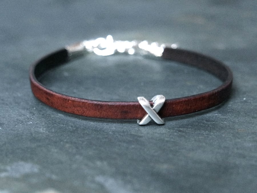 Leather bracelet - x dark brown silver