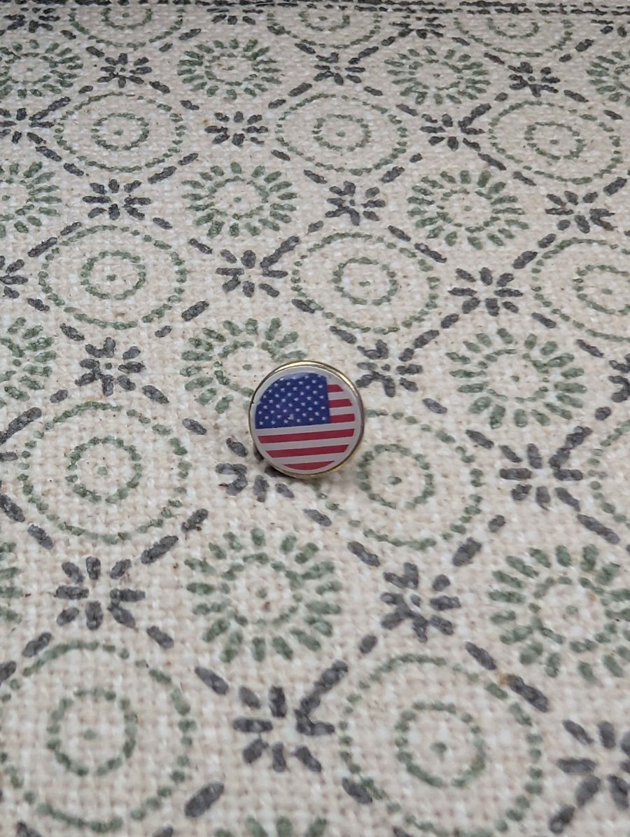 USA Flag Pin - Small Resin Topped Pin Badge - American Flag Badge