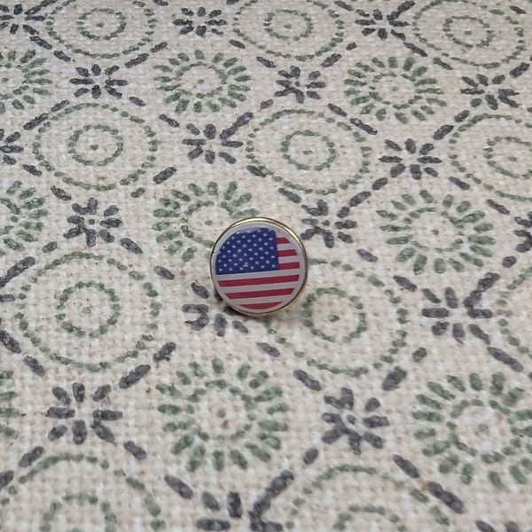 USA Flag Pin - Small Resin Topped Pin Badge - American Flag Badge
