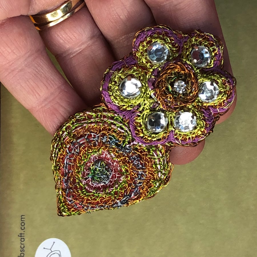 Sparkle heart brooch - sustainable jewellery