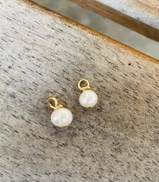 9ct Gold Freshwater Pearl Charms, A Pair