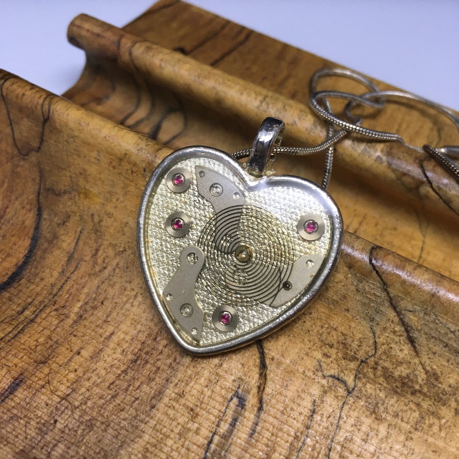 Heart shaped resin set pendant