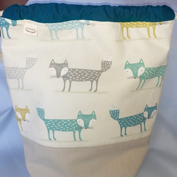 Project Bag Foxes large with drawstring