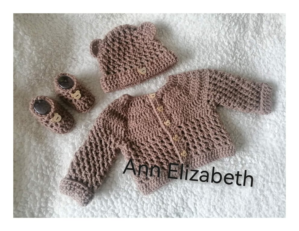 Baby bear newborn cardigan, hat and bootees. Baby gift, coming home outfit