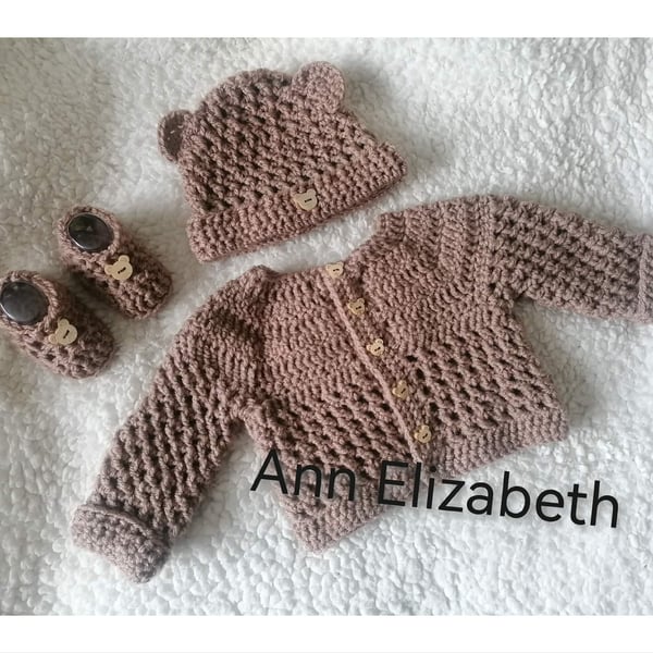 Baby bear newborn cardigan, hat and bootees. Baby gift, coming home outfit