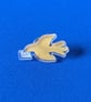 Little love dove pin badge - Image 1
