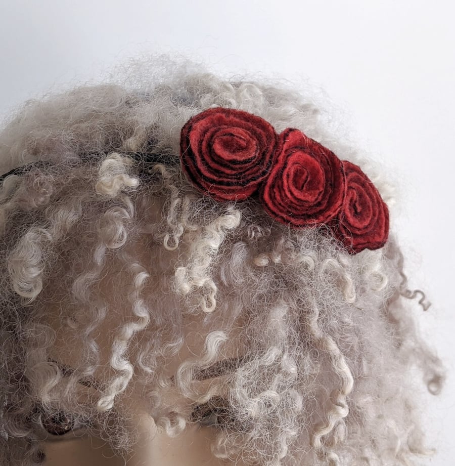 Flower hair band: red art deco roses