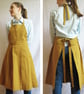 Potters apron, canvas pleated pinafore, split leg, 3 pockets. Ochre No14:2 - Image 3
