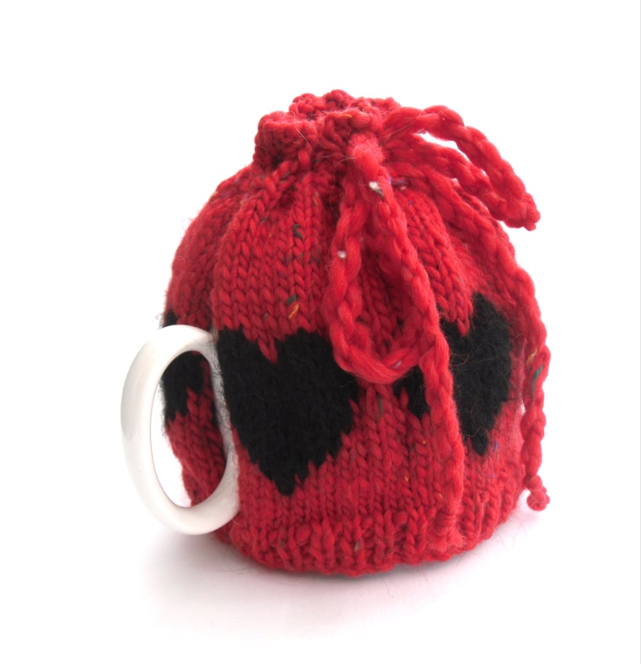 Red Valentine Tea cosy
