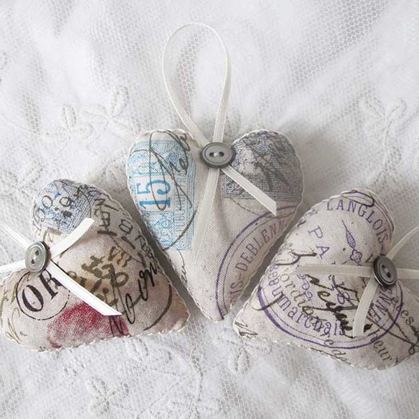 SET OF 3 LAVENDER BAGS - TIM HOLTS FABRIC POSTAGE HEART SHAPED