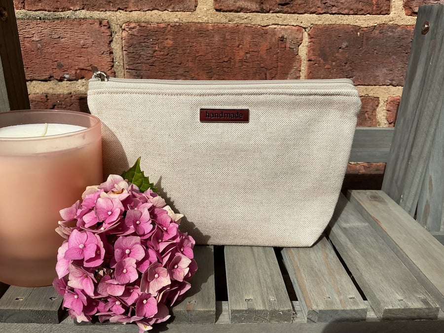 Plain Linen Look Zip Pouch