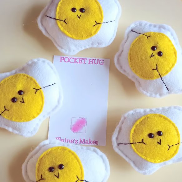 'Fried Egg' pocket hug and pocket hug card hand sewn in wool blend felt