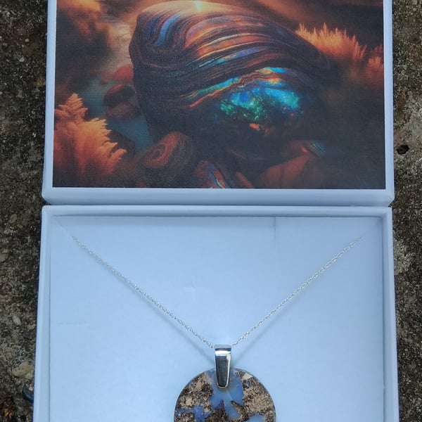 AUSTRALIAN BOULDER OPAL PENDANT 