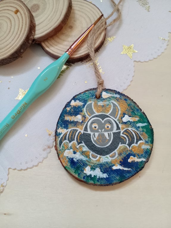 Bat hanging woodslice decoration 