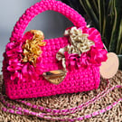 Small crochet handbag with frills