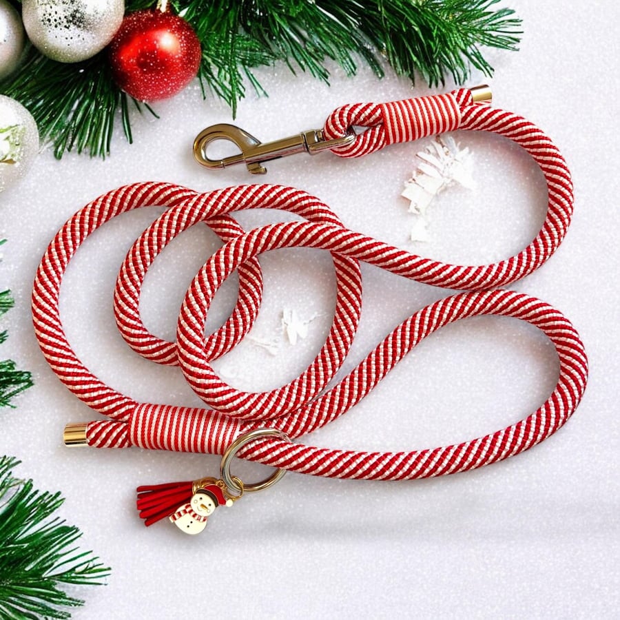Candy Cane Dog Leash : Handmade Paracord Christmas Dog Lead
