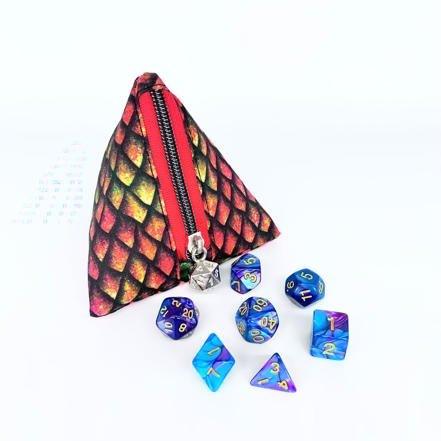 Dice bag for dnd role playing games, D4 shape, dragon scale fabric.