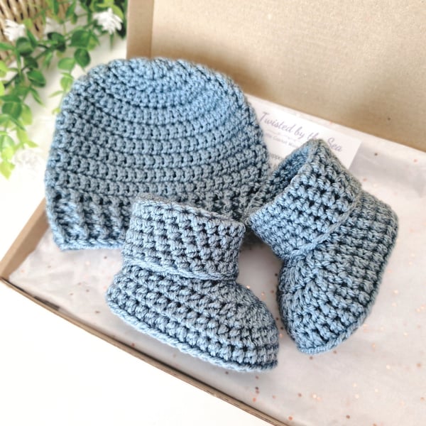 Newborn Crochet Baby Beanie Hat & Booties Gift Set - North Sea Blue 
