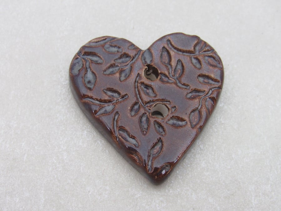 Medium Dark Amethyst Leaf Sprig Texture Heart Shaped Ceramic Button