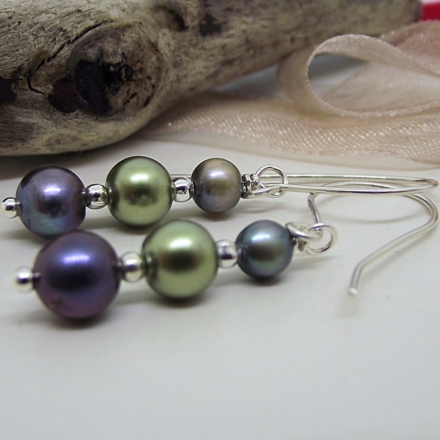 Earrings dark blue and pale green pearl sterling silver three beads drop
