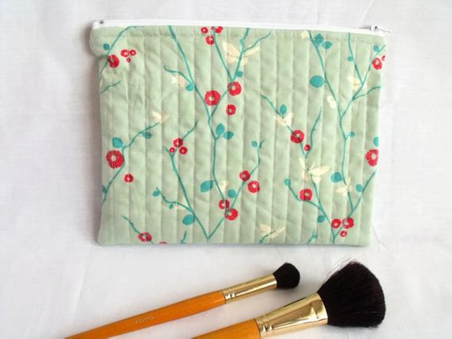 green and red zipped make up pouch, pencil case or crochet hook case