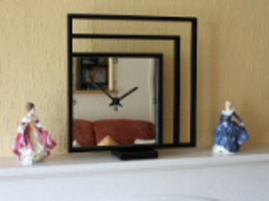 Sculpted Mantel Clock