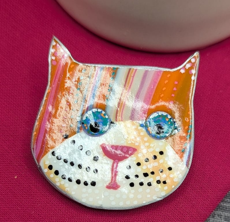 Polymer clay cat brooch