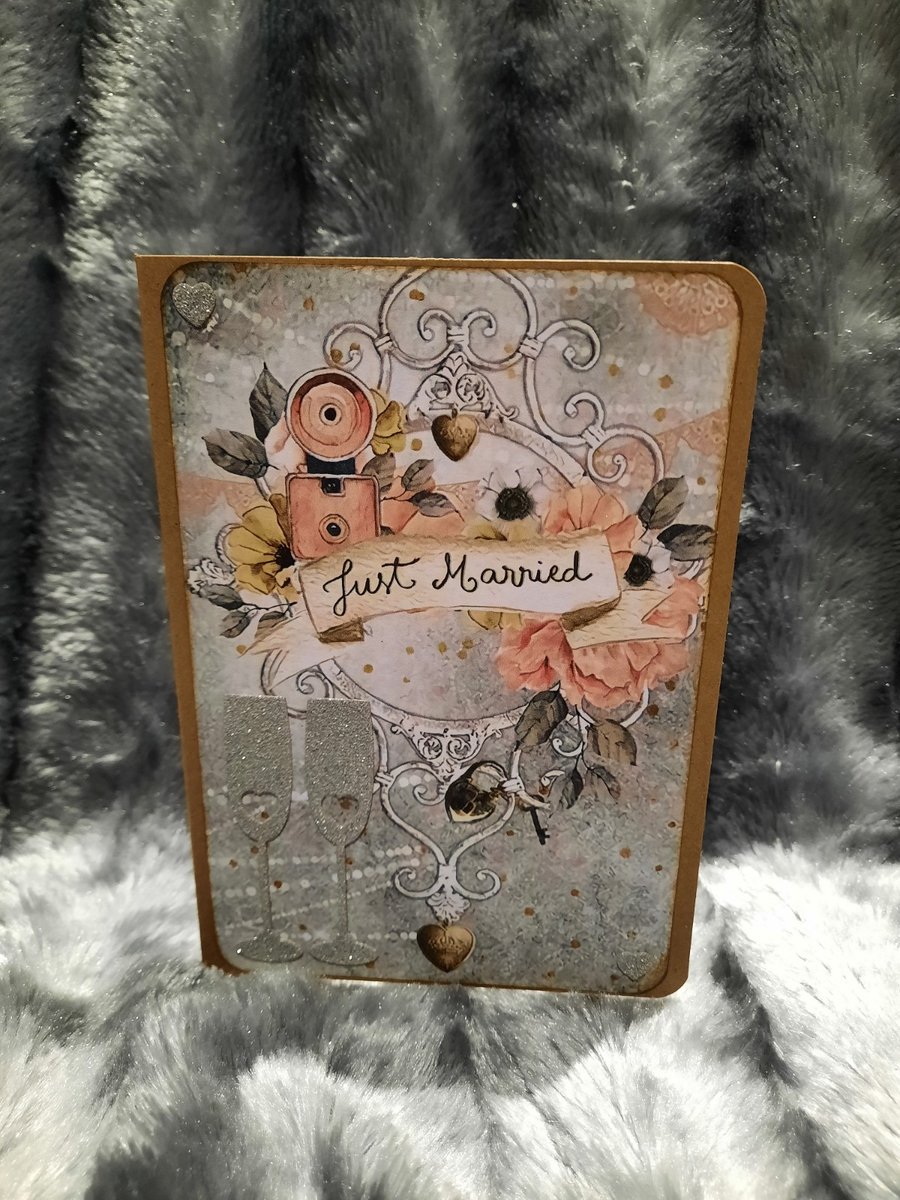 A6 portrait 'just married' card